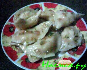 Вареники с картошкой и ядреной заправкой (тесто на сыворотке)