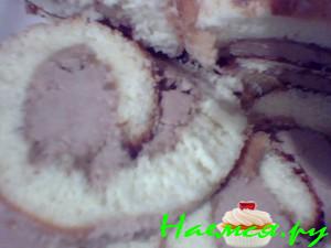 Классический рулет с кремом Классический рулет с кремом