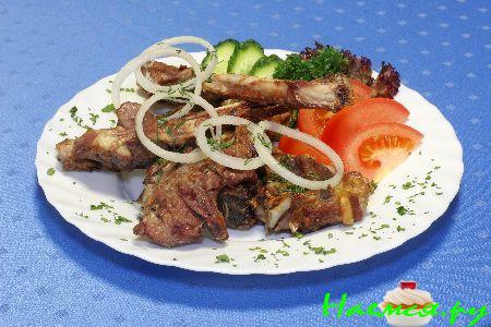 Корейка ягнятины в сухарях