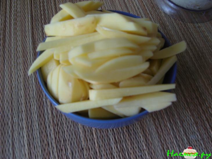 Лисички в сметане с картошкой