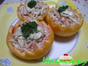 Салат с куриным филе в апельсине Салат с куриным филе в апельсине