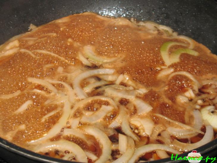 Свиные ребрышки в карамельном соусе Свиные ребрышки в карамельном соусе