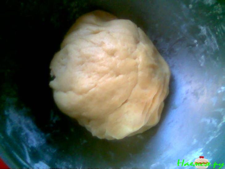 Пирог яблочный с брусникой