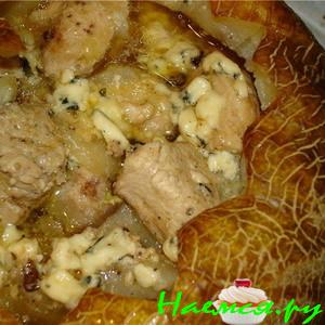 Куриное филе с сыром запечённое в дыне