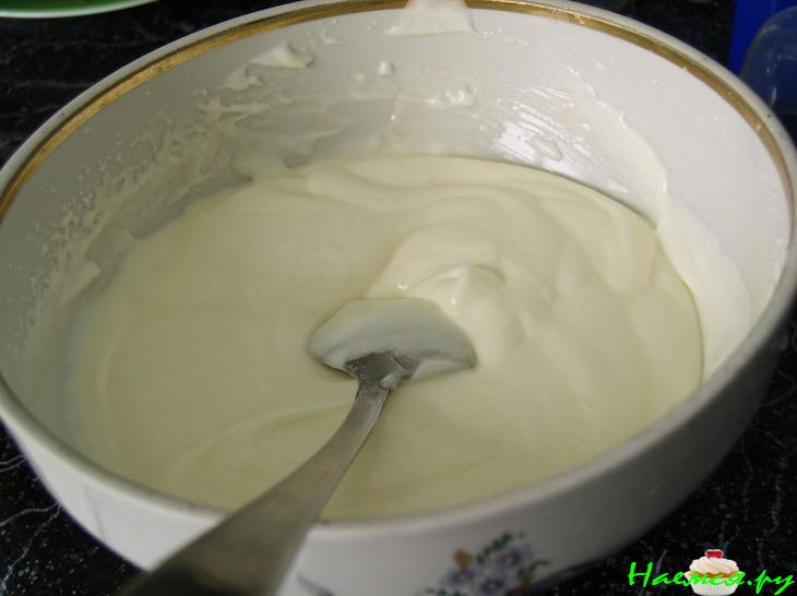 Пирожные "Ягодки в снегу"