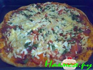 Луковая пицца