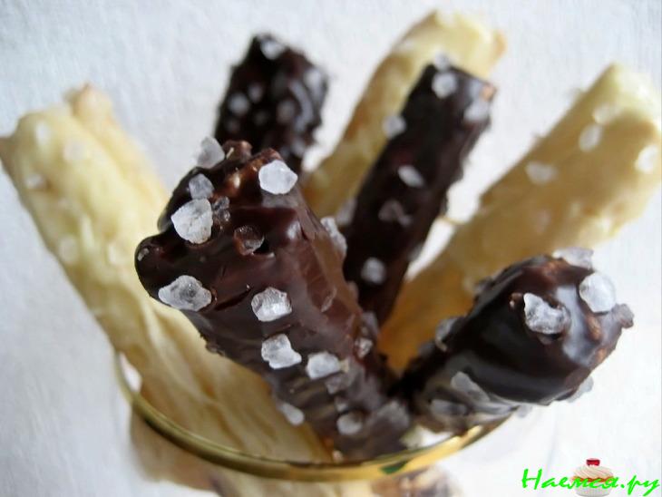 Слоеные "Полоски" с шоколадом и... солью Слоеные "Полоски" с шоколадом и... солью