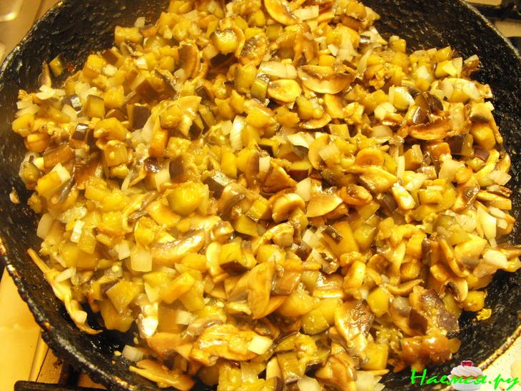 Жюльен из баклажанов с грибами