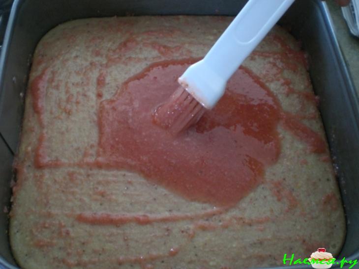 Очень клубнично-творожный торт 