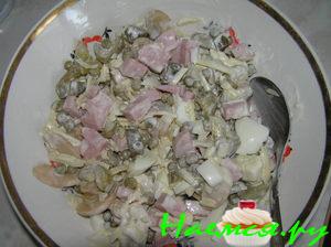 Просто салатик с ветчиной и грибами