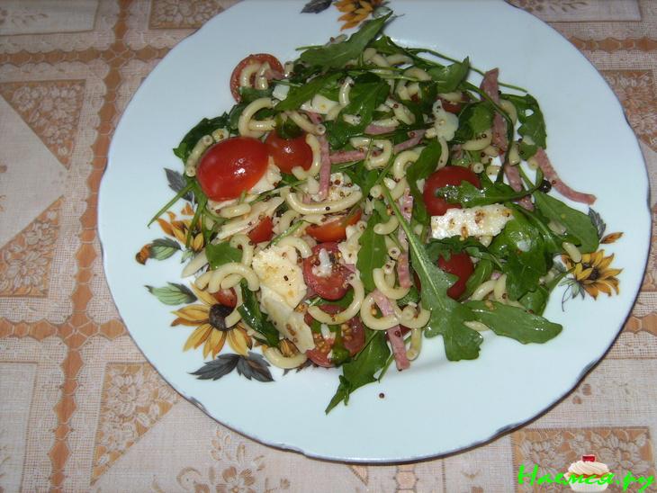 Салат макароны с рукколой Салат макароны с рукколой