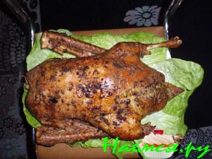 Фаршированная утка с гречкой и грибами