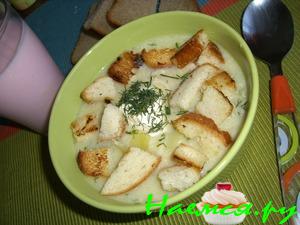 Куриный сливочный супчик с сыром и гренками!