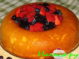 Саварин со свежими ягодами Саварин со свежими ягодами