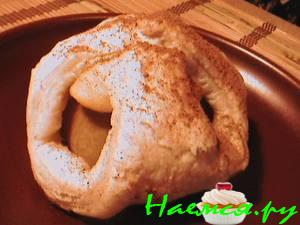Яблоки с сыром в тесте