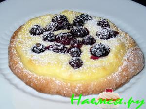 Пирожное с черникой