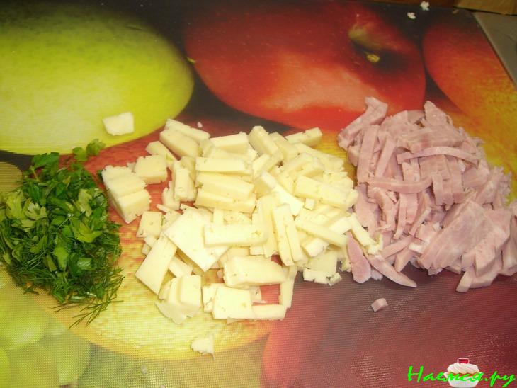 Котлеты куриные, а внутри гарнир:)