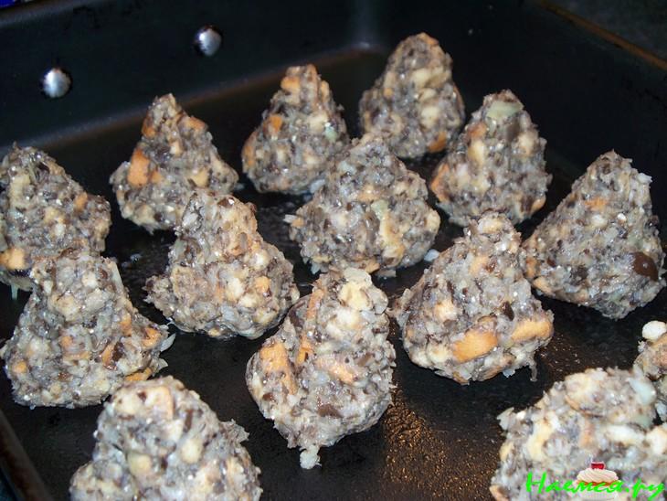 Трюфели из опят с сухариками