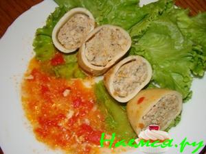 Фаршированный кальмар с пармезаном в белом вине и коньяке Фаршированный кальмар с пармезаном в белом вине и коньяке