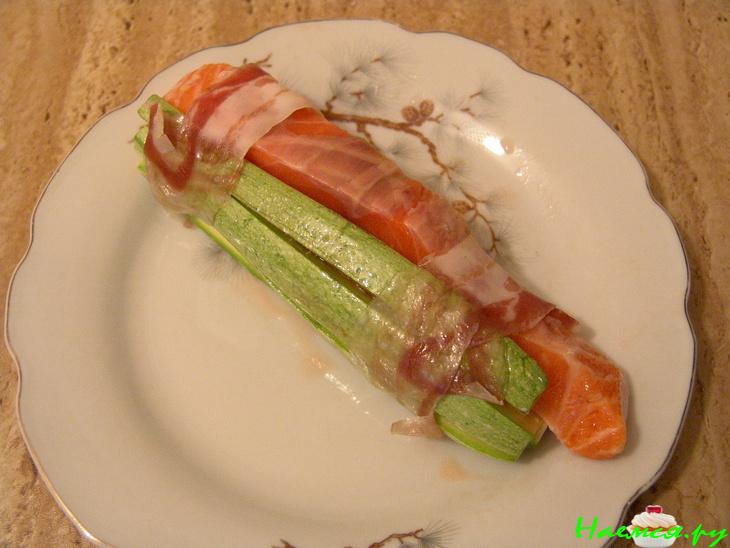 Семга с кабачком