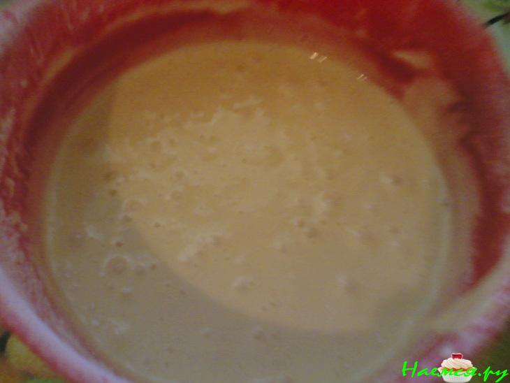 Яблочный пирог с финиками и орехами