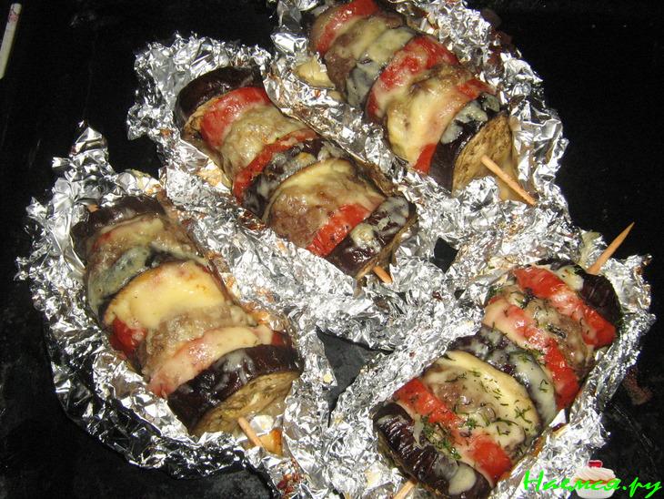 Баклажаны с мясным фаршем на шампуриках 