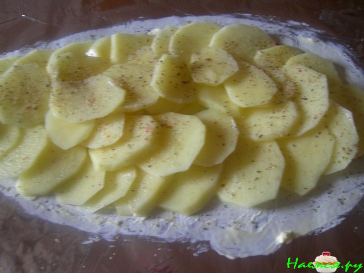 Кефаль запеченная с овощами в фольге