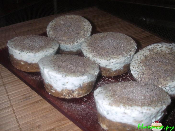 Мятно-творожные пирожные (чизкейки) Мятно-творожные пирожные (чизкейки)