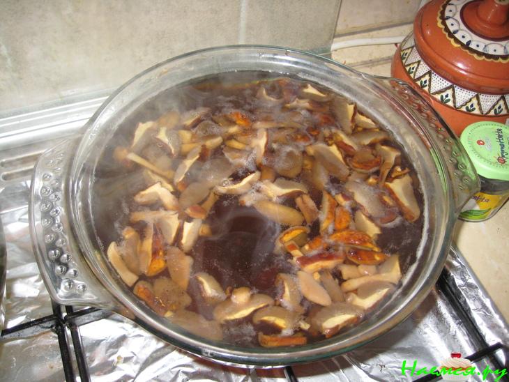 Весенний суп с крапивой (постный) Весенний суп с крапивой (постный)