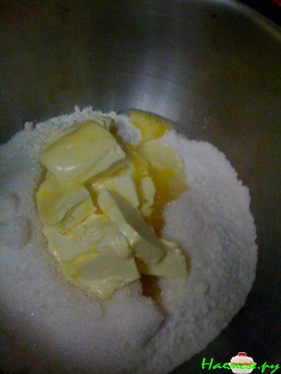 Песочный пирог с творожно-апельсновый начинкой