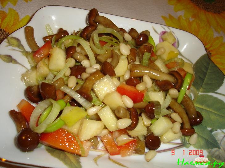 Салат с опятами и айвой "Экспромт" Салат с опятами и айвой "Экспромт"