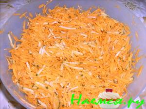 Салат из моркови с Огурцом Салат из моркови с Огурцом