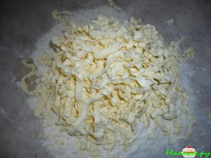 Творожный пирог со щавелем и зеленью