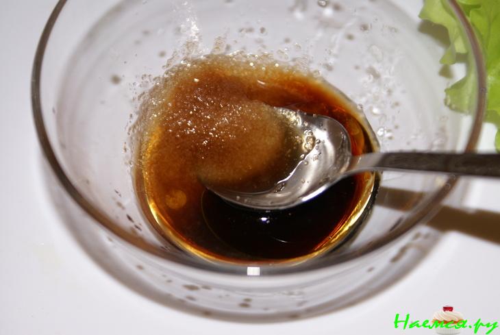 Закуска с мягким козьим сыром и клубникой