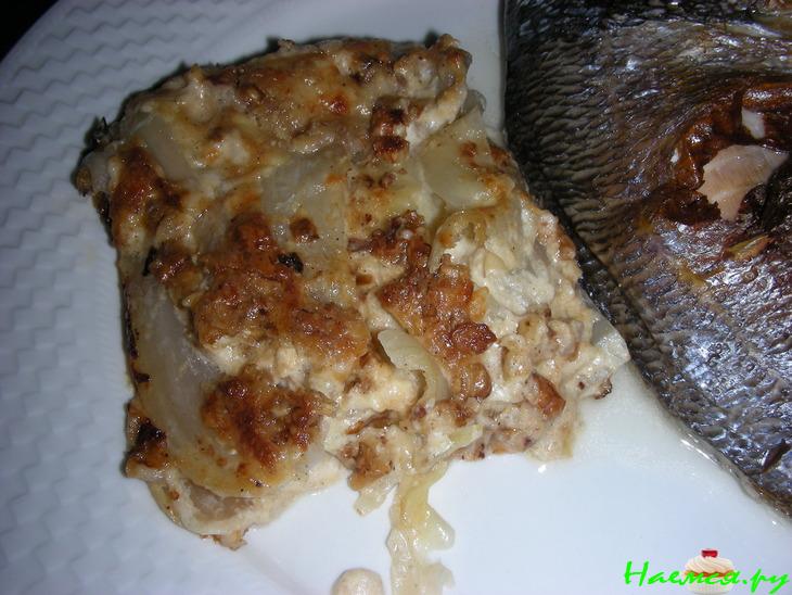 Гратен из фенхеля и лука в орехово-сливочном соусе