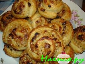 Рулетики с курагой и орехами Рулетики с курагой и орехами