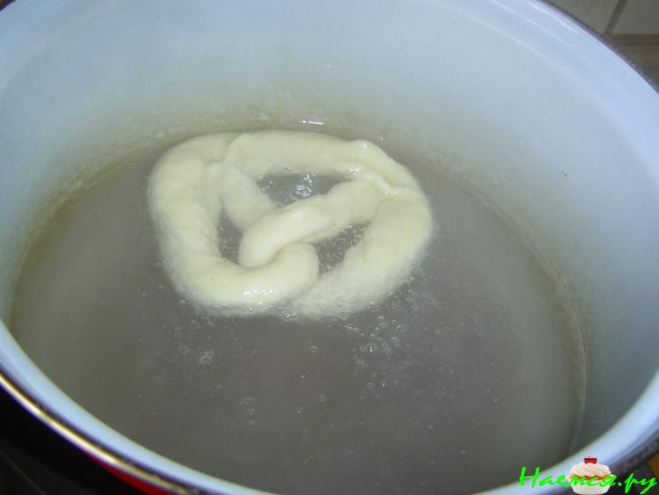 Брецелн-Laugenbrezeln Брецелн-Laugenbrezeln