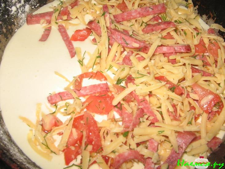 Пирог "Гость на пороге" с салями