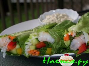 Летние роллы с креветками 