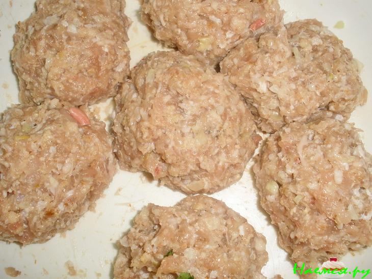 Куриные котлеты со сливочно-ореховой начинкой