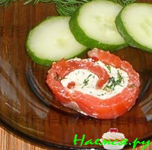 Закусочный рулет из красной рыбы