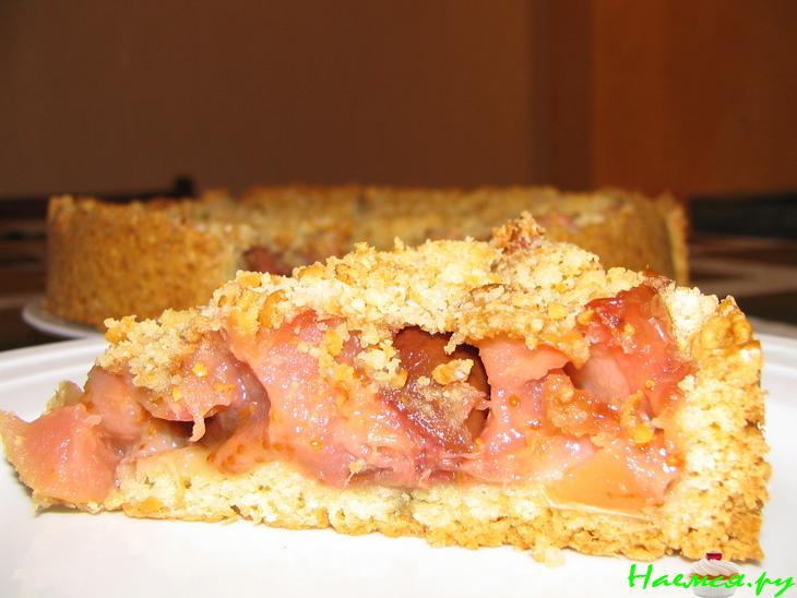 Пирог с инжиром и яблоками