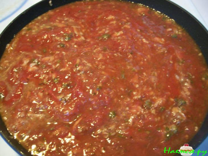 Спагетти с соусом из тунца