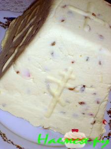 Пасха творожная с изюмом и цукатами Пасха творожная с изюмом и цукатами