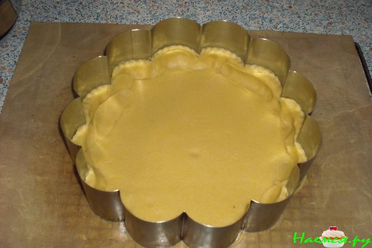 Пирог сливовый с творожной начинкой