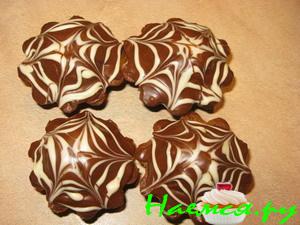 Шоколадные маффины "Паутинка"