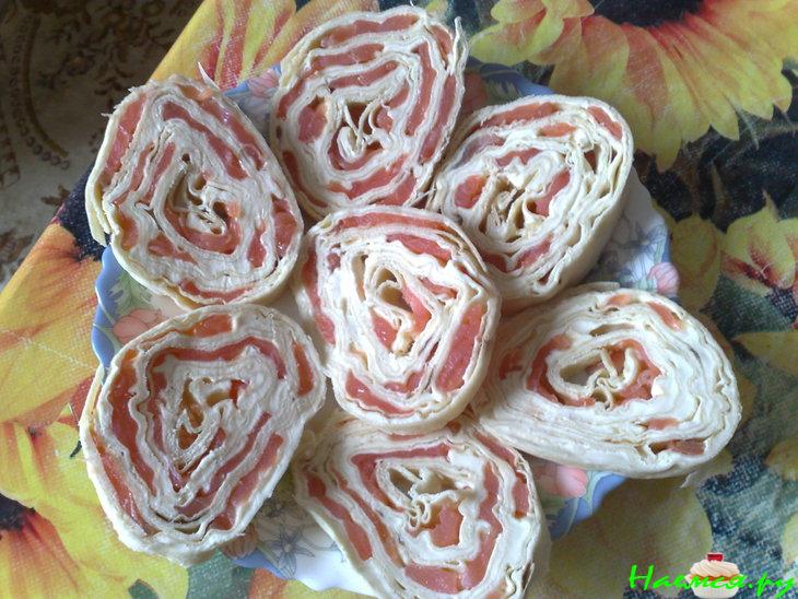 Лаваш с семгой и с сыром  