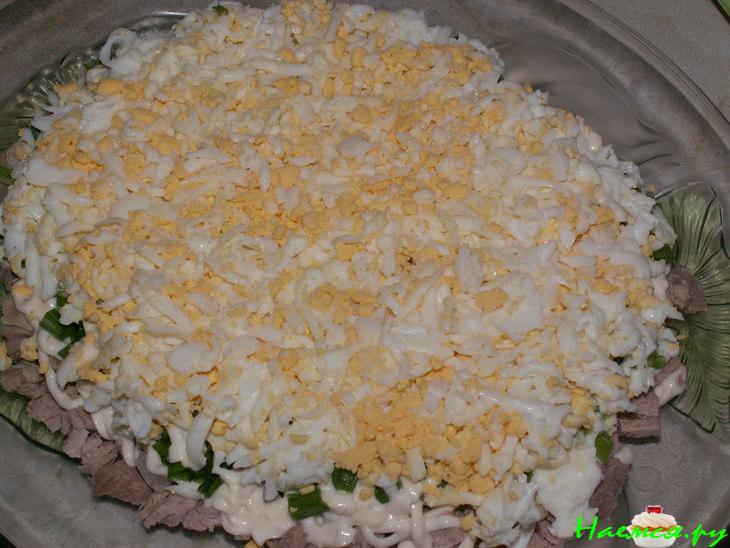 Салат "Сказка" с телячьей вырезкой и королевскими шампиньонами