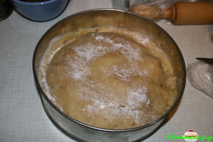 Пирог с яблочной начинкой
