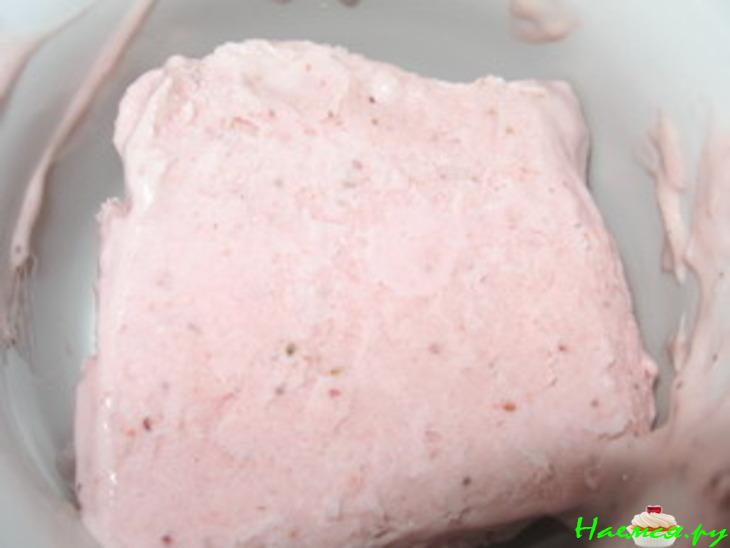 Клубничное мороженое Клубничное мороженое